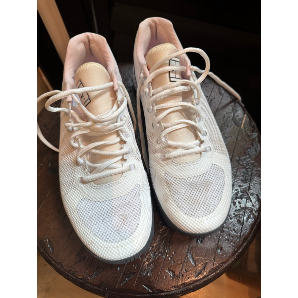 Women's Nike Tennis Shoes Size 11 White/Pink - Picture 7 of 7